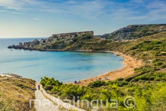 Mellieha homokos strandja, Máltán